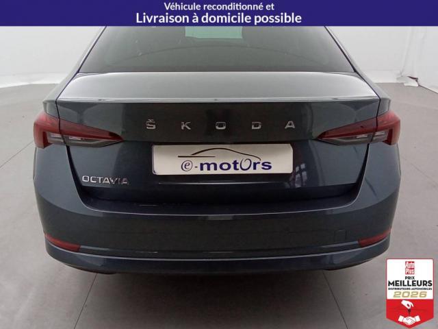 Skoda Octavia image 3