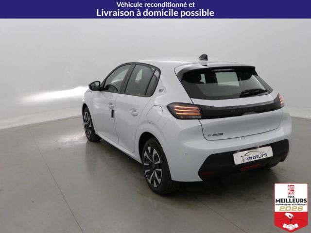 Peugeot 208 image 9