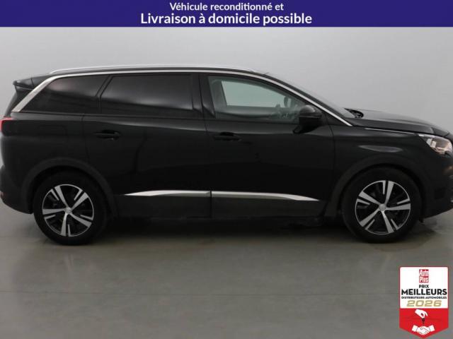 Peugeot 5008 image 1