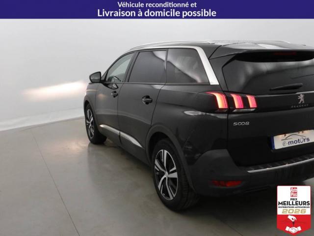 Peugeot 5008 image 2