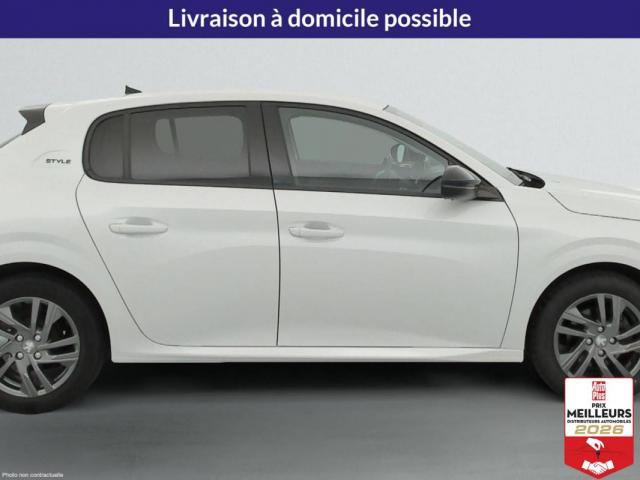 Peugeot 208 image 9