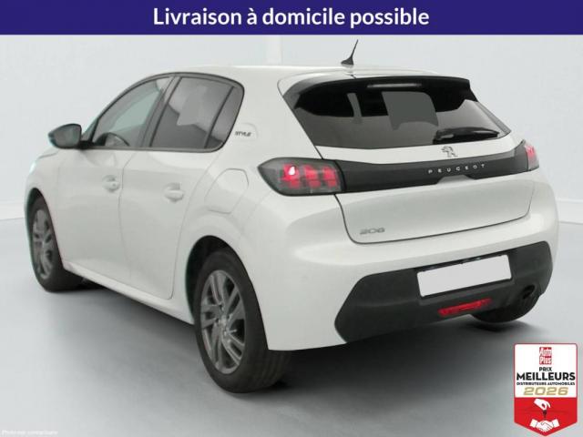 Peugeot 208 image 8
