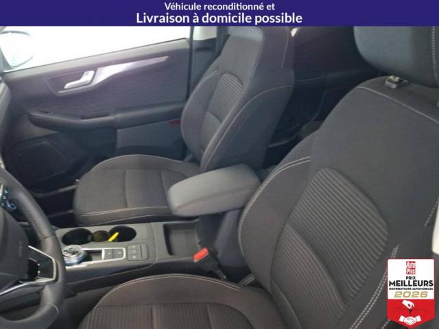 Ford Kuga image 3