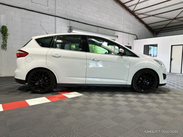 Ford C-Max image 8