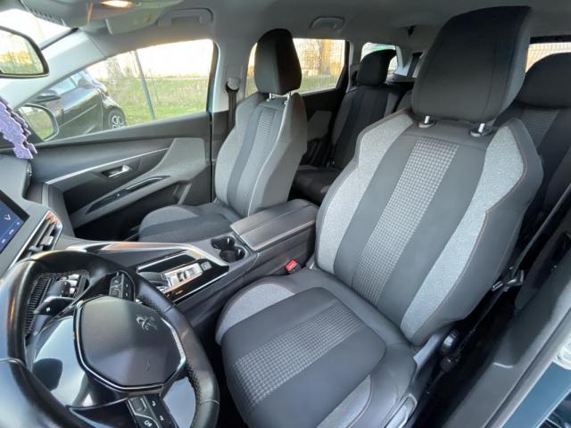 Peugeot 5008 image 4