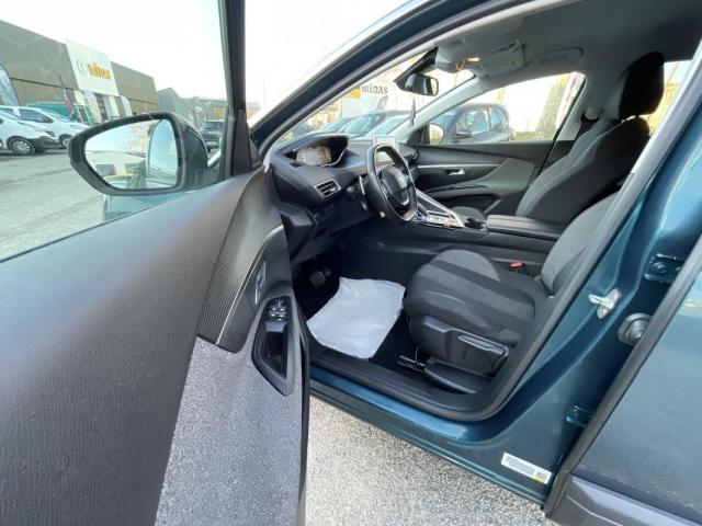 Peugeot 5008 image 6