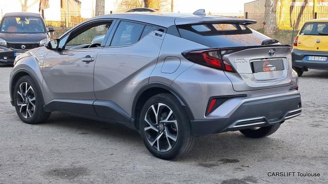 Toyota C-Hr image 2