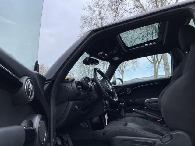 Mini Cooper image 1