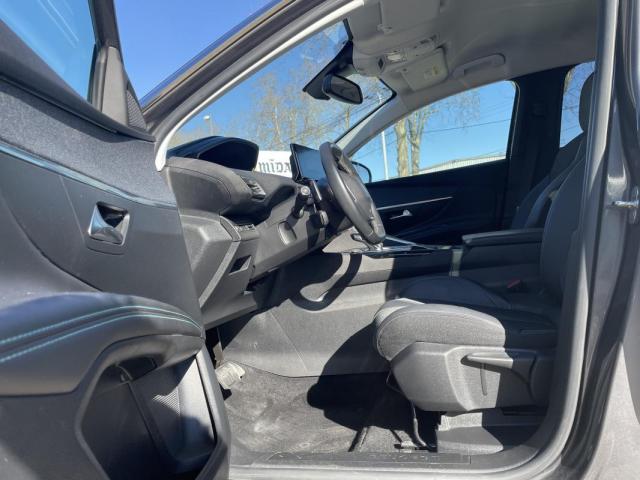 Peugeot 3008 image 6