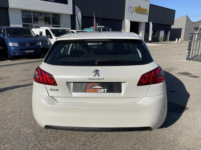 Peugeot 308 image 8