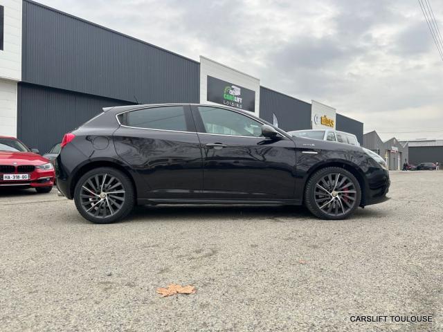 Alfa Romeo Giulietta image 4