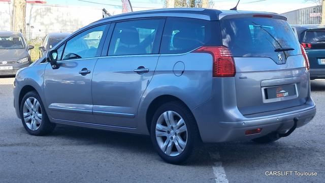 Peugeot 5008 image 9
