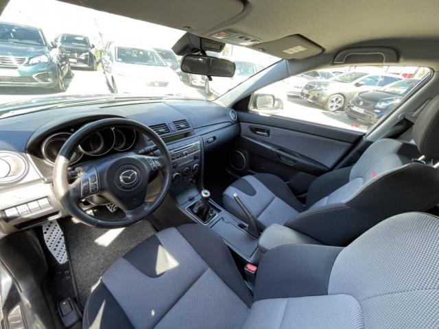 Mazda 3 image 1