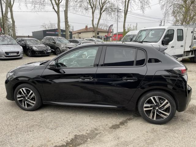 Peugeot 208 image 8