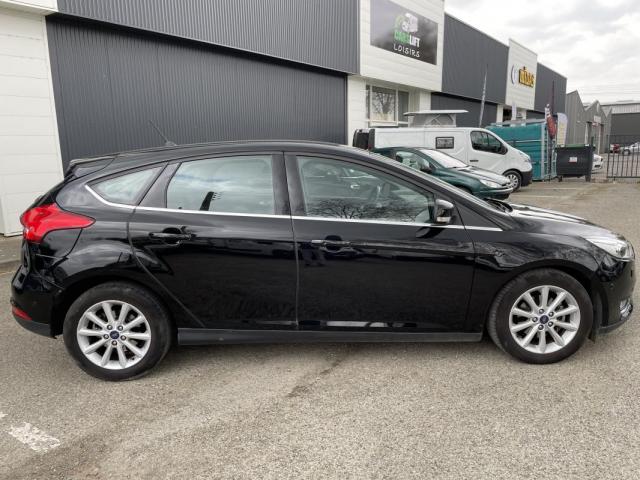 Ford Focus image 6