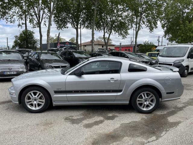 Ford Mustang image 5