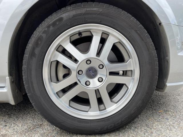 Ford Mustang image 8