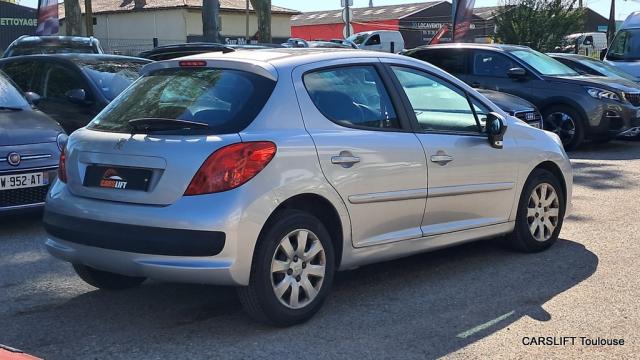 Peugeot 207 image 4