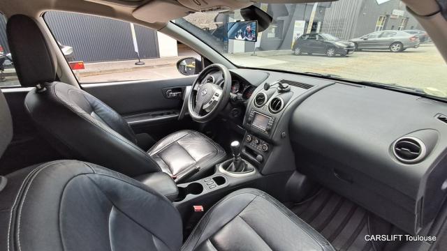 Nissan Qashqai+2 image 1
