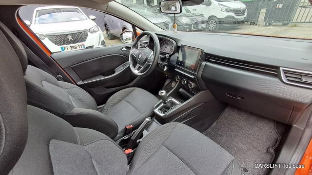 Renault Clio image 9