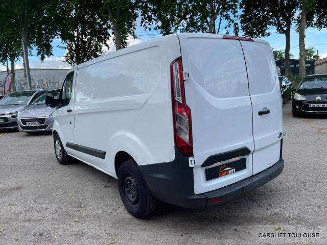 Ford Transit Custom image 9