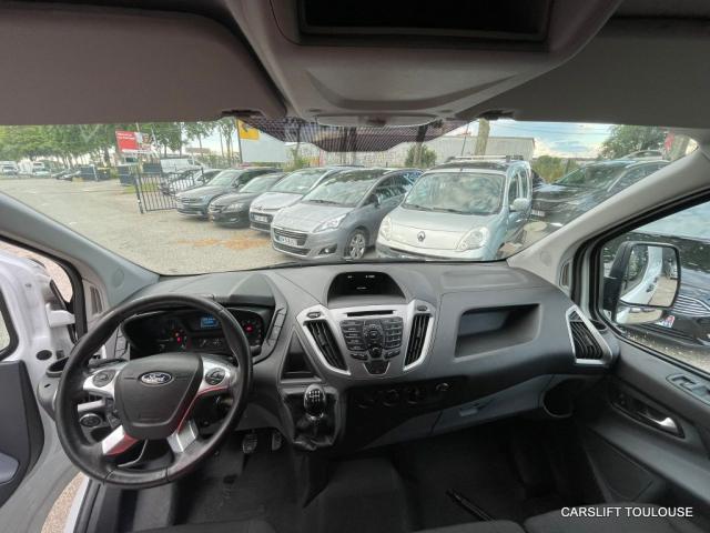 Ford Transit Custom image 1