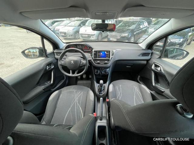 Peugeot 208 image 4