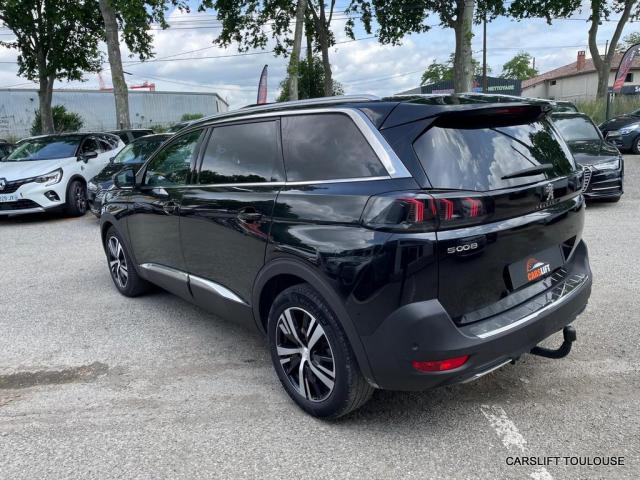 Peugeot 5008 image 4