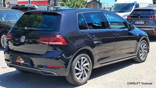 Volkswagen Golf image 9