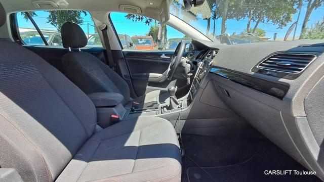 Volkswagen Golf image 6