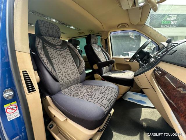 Volkswagen Multivan image 5