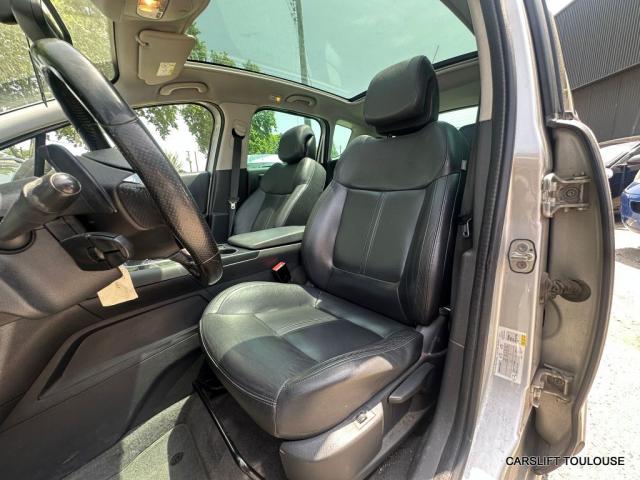 Peugeot 3008 image 2