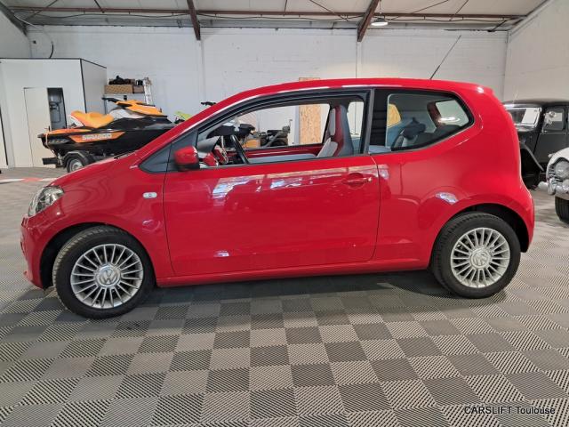 Volkswagen Up! image 9