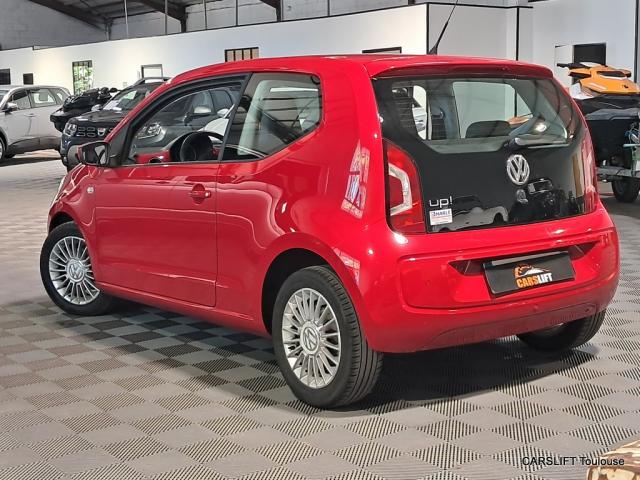 Volkswagen Up! image 6
