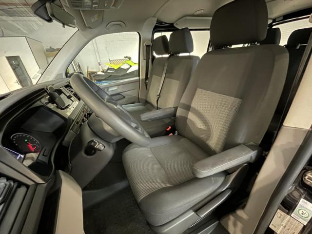 Volkswagen Transporter image 4