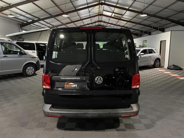 Volkswagen Transporter image 2