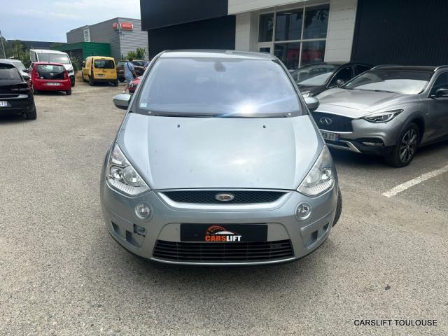 Ford S-Max image 5