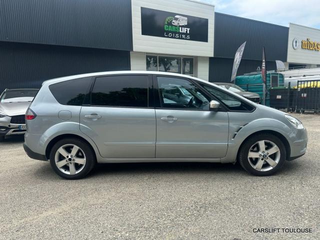 Ford S-Max image 1