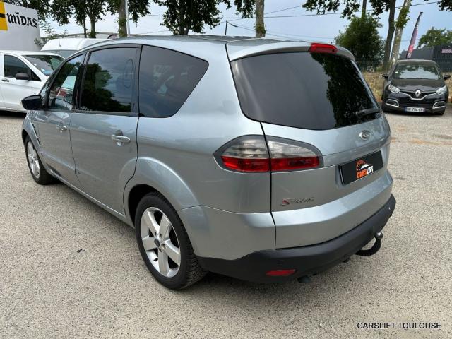 Ford S-Max image 2
