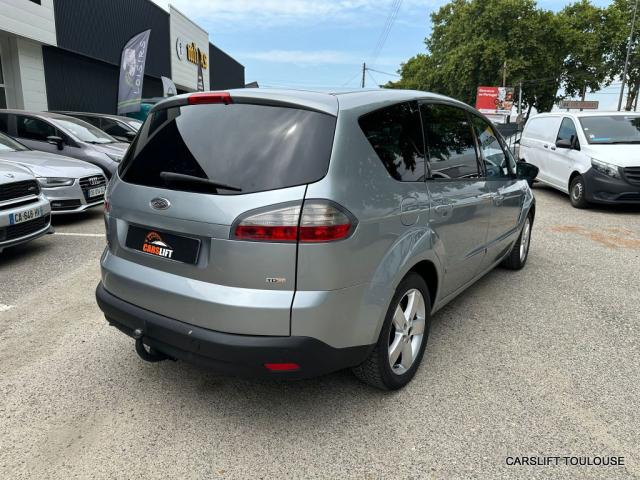 Ford S-Max image 4