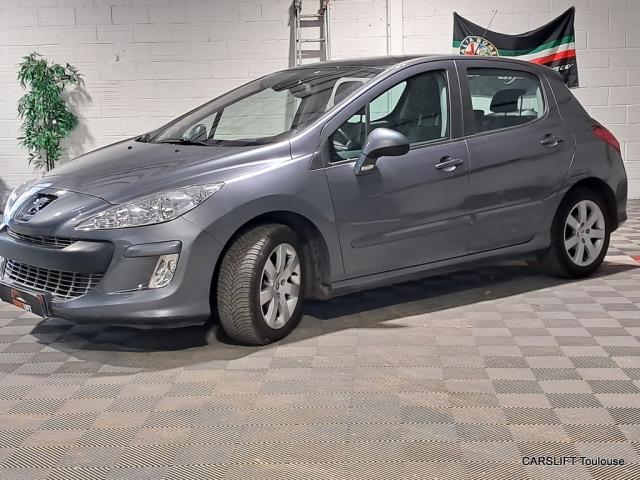 Peugeot 308 image 8