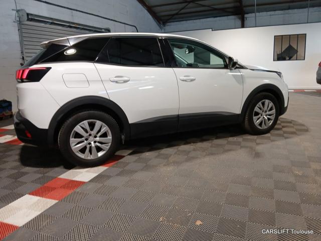 Peugeot 3008 image 1