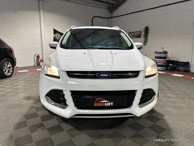 Ford Kuga image 4