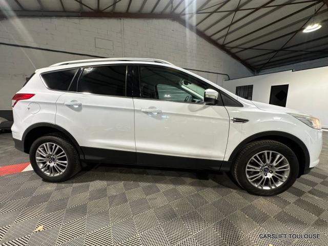 Ford Kuga image 9