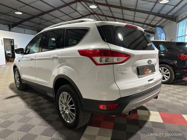 Ford Kuga image 8