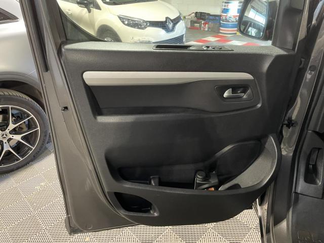 Peugeot Traveller image 9