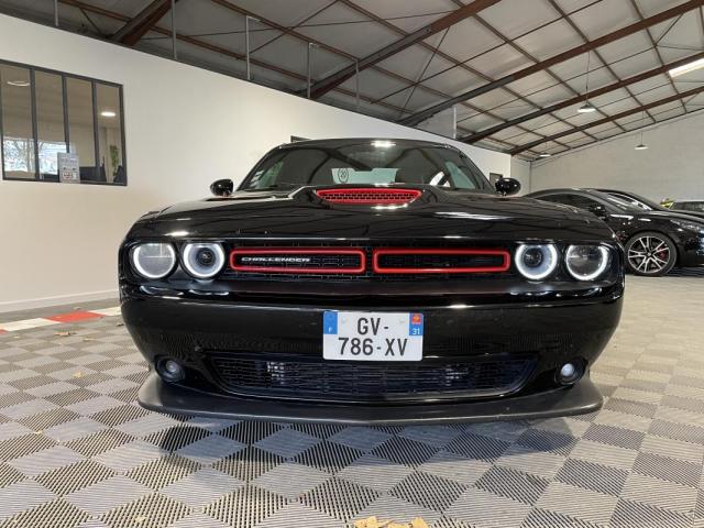 Dodge Challenger image 9
