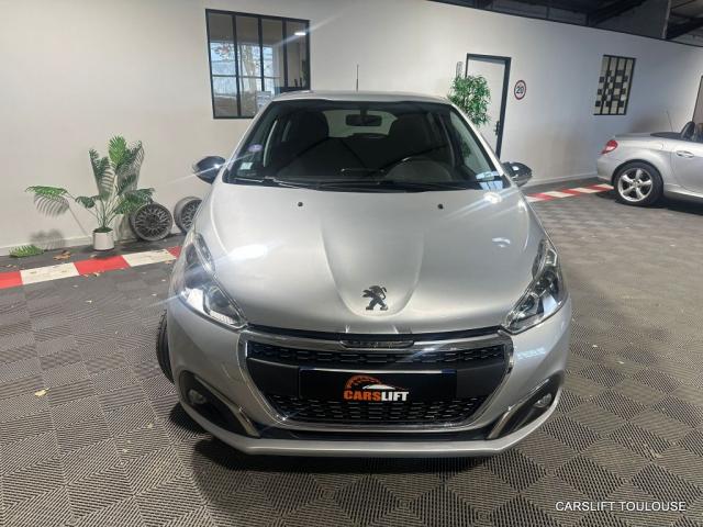Peugeot 208 image 7