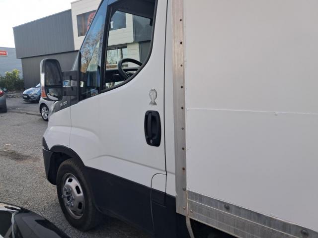 Iveco 35c13 image 9