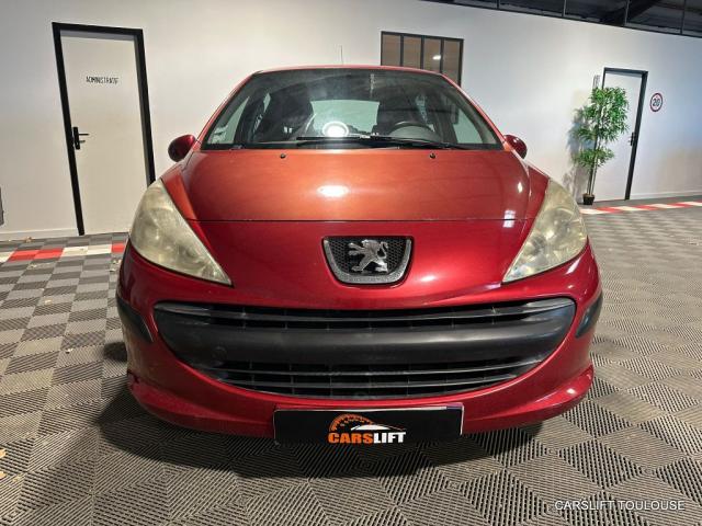 Peugeot 207 image 8